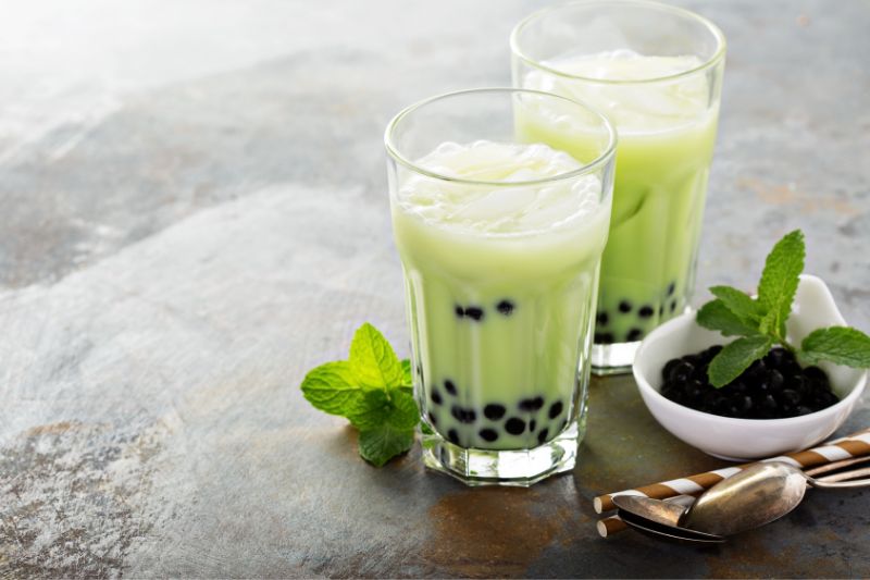 Matcha Milk Tea Recipe: Hot + Iced Bubble Tea (With Video) - Raepublic